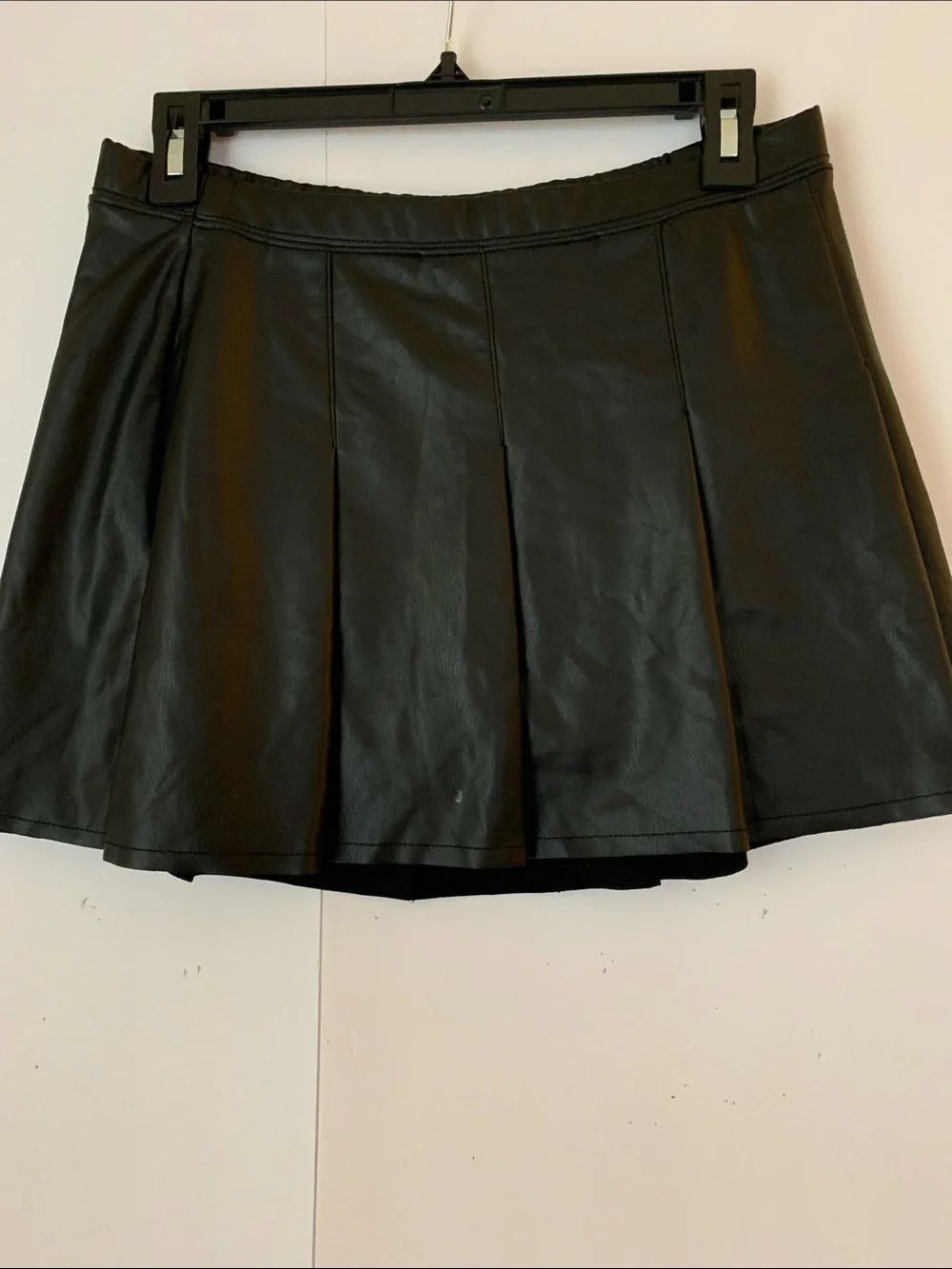 SO Girls Black Faux Leather Elastic Waist Pleated Skort Skirt Size 14 plus